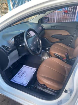 HYUNDAI HB20S 1.0 UNIQUE 12V FLEX 4P MANUAL HYUNDAI HB20S 1.0 UNIQUE 12V FLEX 4P MANUAL